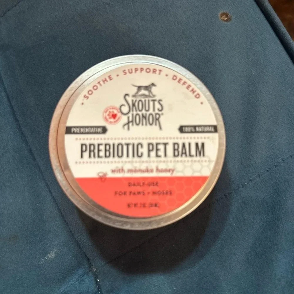 Skout's Honor Prebiotic Pet Balm with Manuka Honey Natural Paw &Nose Moisturizer